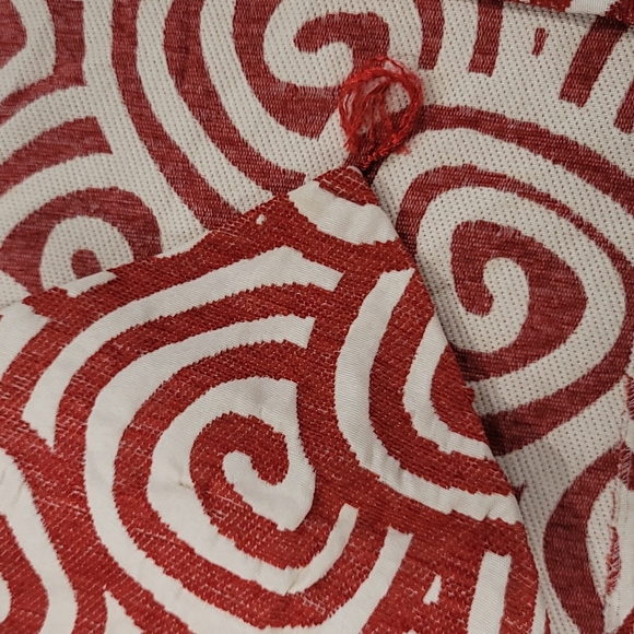 Table Runner - Picture 3 of 4